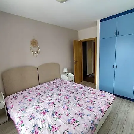 فندق Denitsa 4*